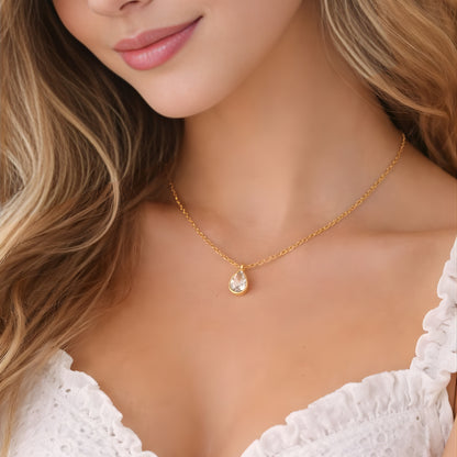 Minimal Gold Teardrop Necklace for Women | Dainty Gold Pendant Necklace | Everyday Elegant Jewelry Gift