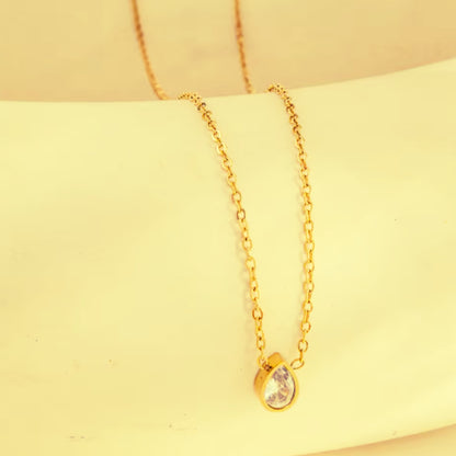 Minimal Gold Teardrop Necklace for Women | Dainty Gold Pendant Necklace | Everyday Elegant Jewelry Gift